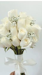 ורדים לבנים